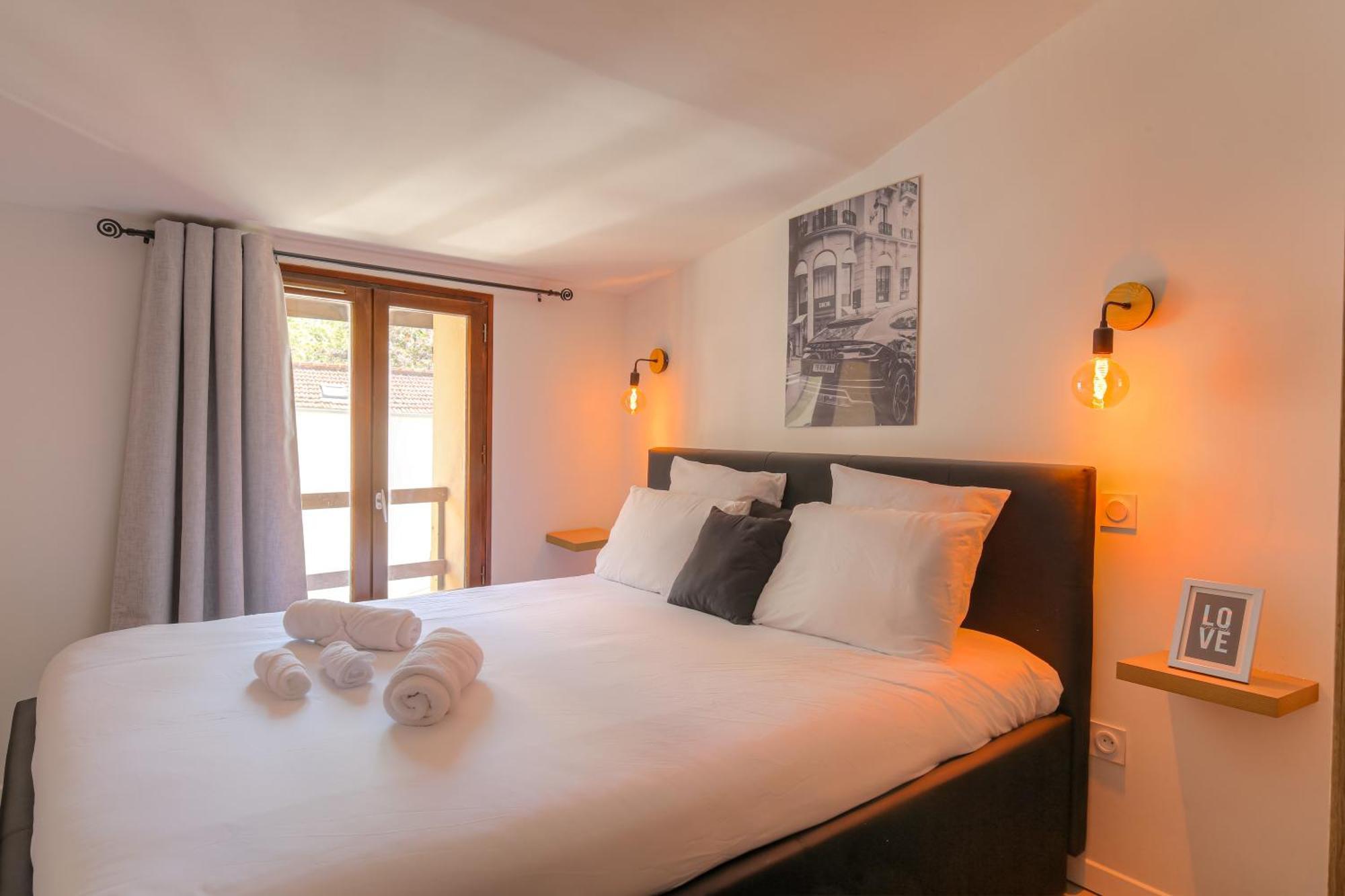 La Suite Neuvilloise Neuville-sur-Saône Exterior foto